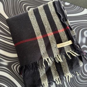Vintage Burberry scarf